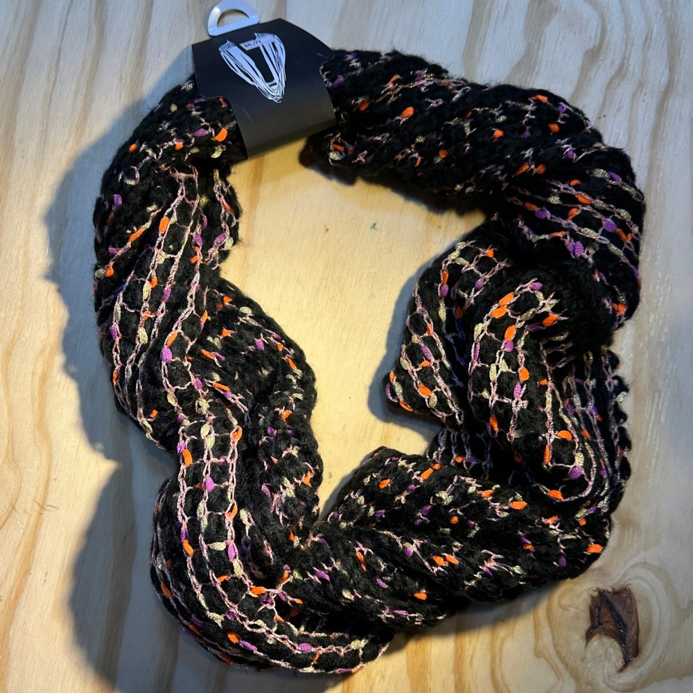 V Scarves Womens Black Multi Knit Metallic Infinity Scarf OS NWT